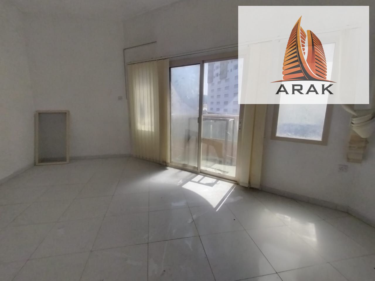 Traditional Arabic House for Sale in Al Rumaila 1 – Ajman | Rented with Official Lease and Guaranteed Income
