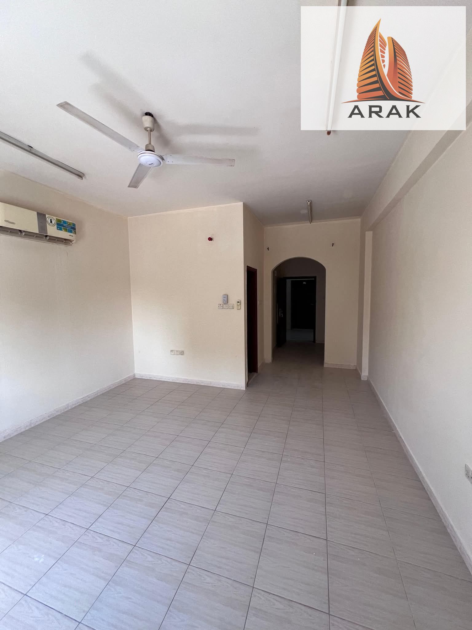 For Rent – Spacious Studio in Al Mowaihat 3 – Prime Location
