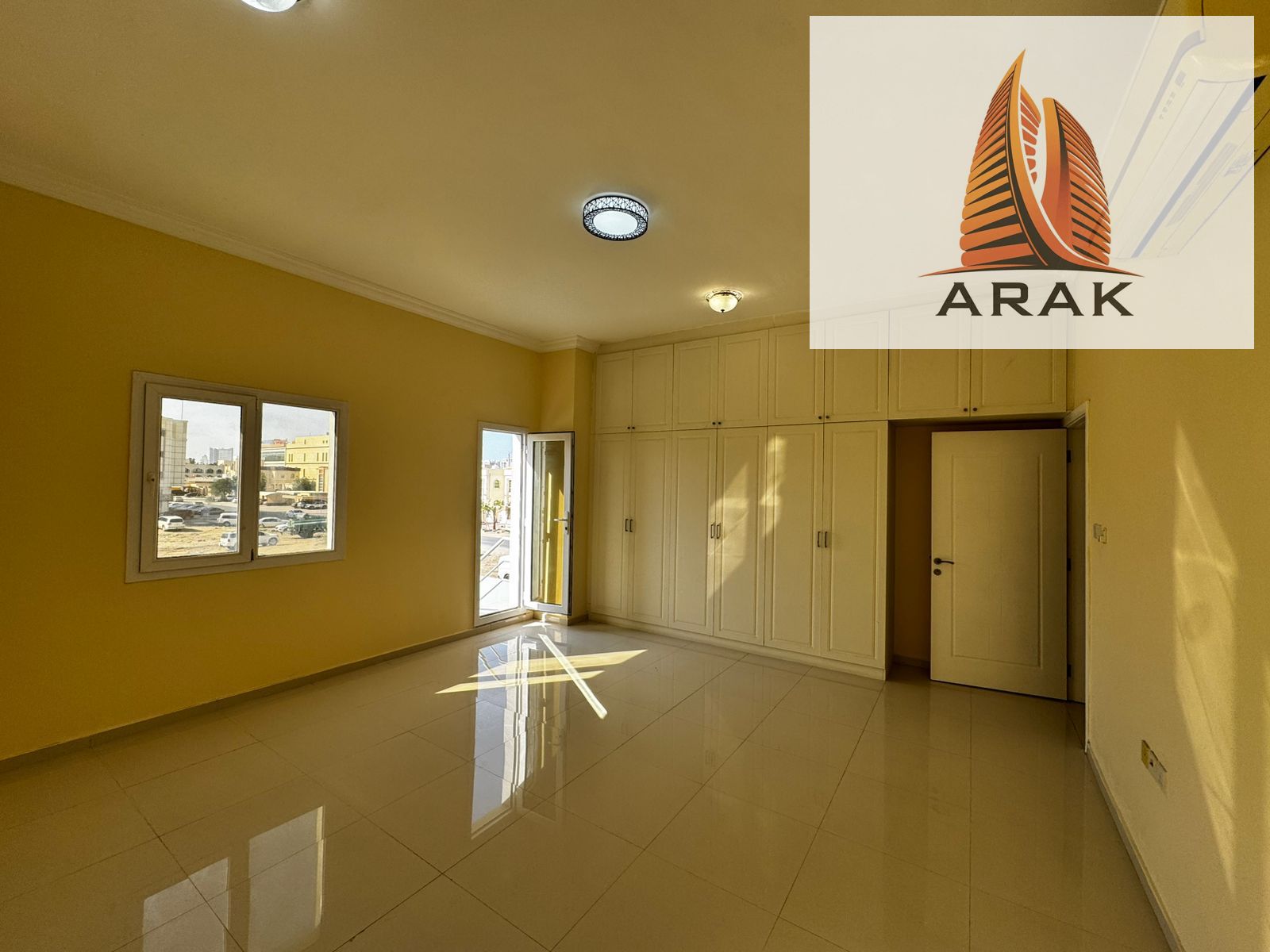 For annual rent in Rawda 3 area, a villa annex, first occupancy, private entrance, close to all services.