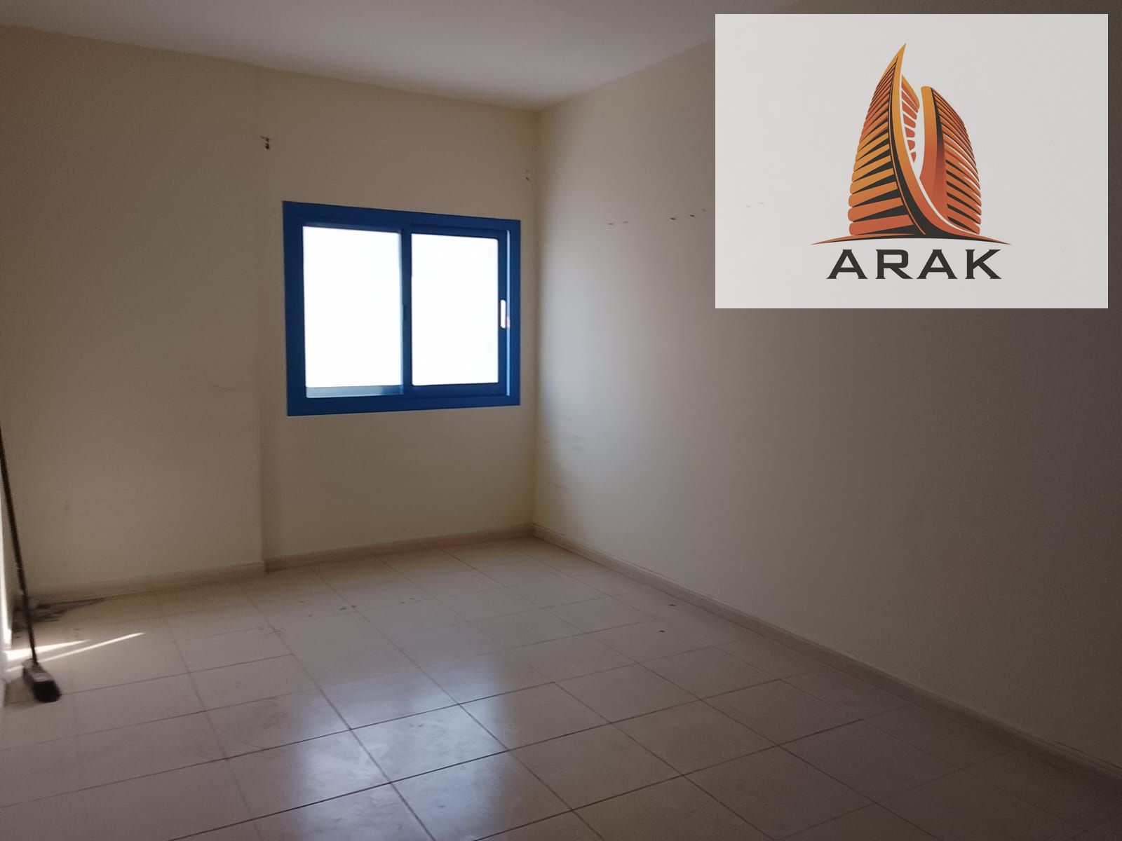 Two-bedroom apartment for rent with living room