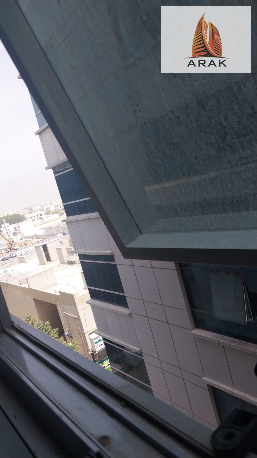 For sale: one-bedroom apartment with living room and parking in Garden City Towers