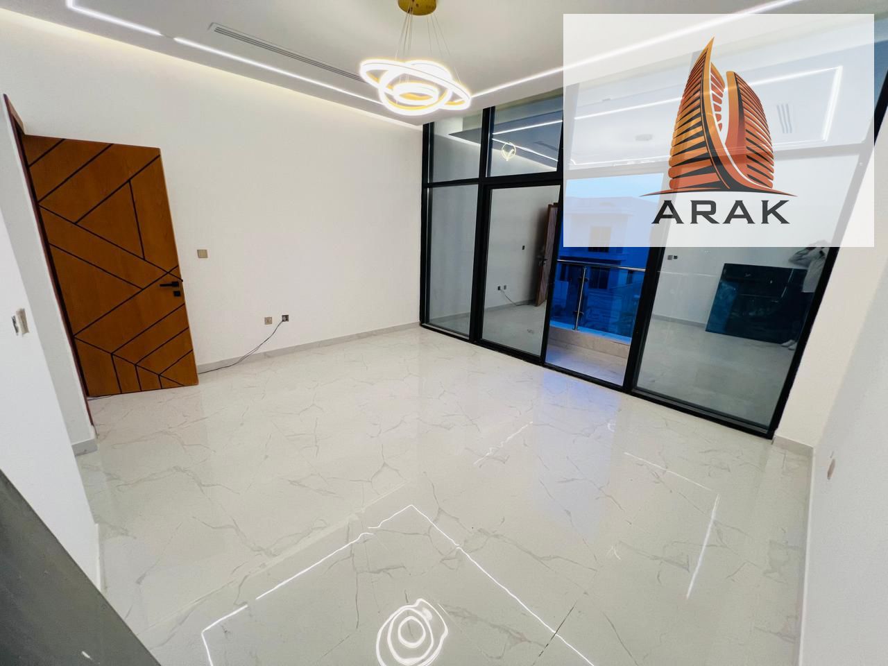 Brand new villa for rent in Al Hailo 2 Modern finishing and prime location, ideal for families seeking comfort and spacious living. Villa details: 3
