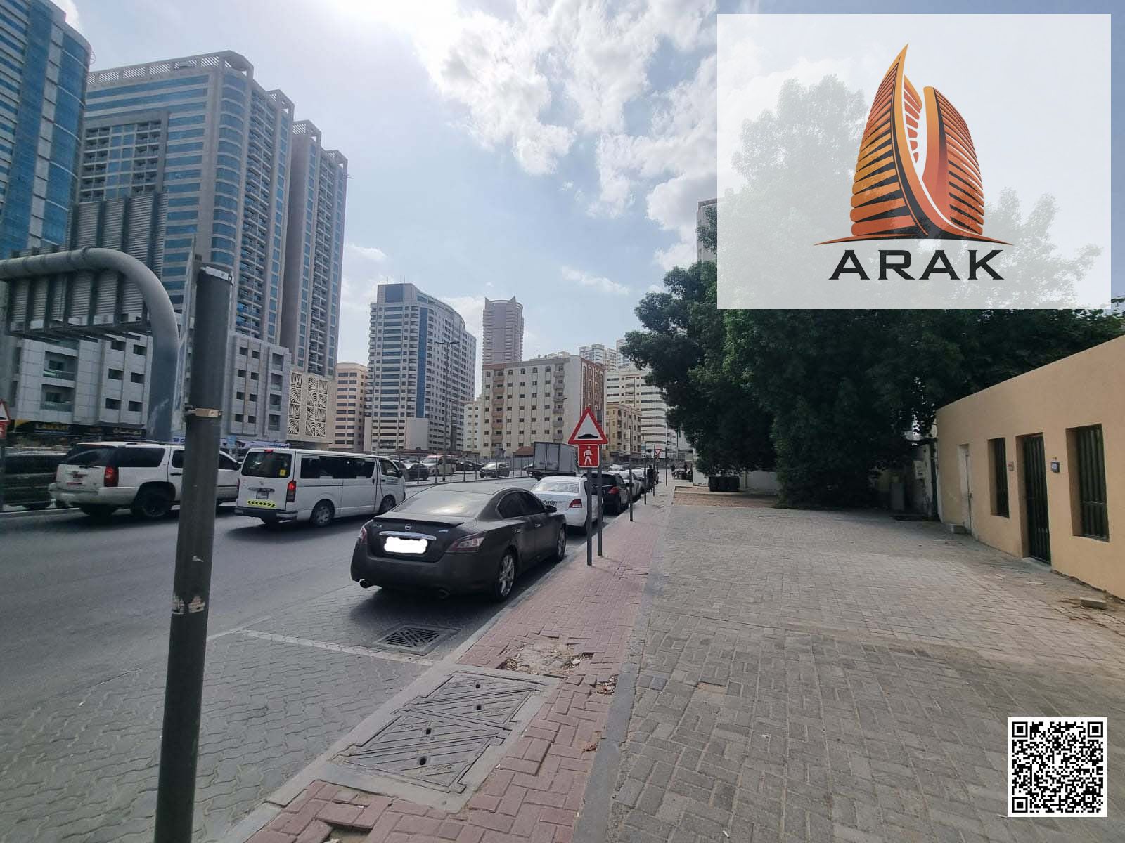Arabic House for Sale – Al Rashidiya 3, Ajman (Behind Grand Mall) Property Details: Arabic-style house 9 rooms Currently rented for AED 50,000 Va