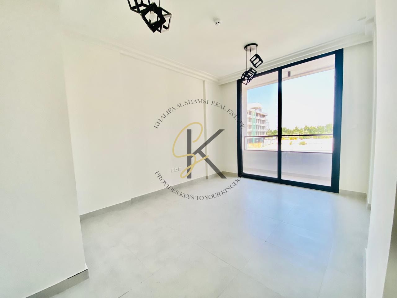 Luxury brand new building first shifting fully open window with balcony with 2 washroom