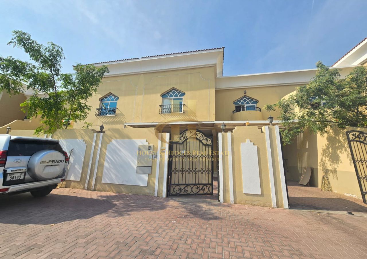 Stunning 5 BHK Villa | Maid room | Bigger Layout