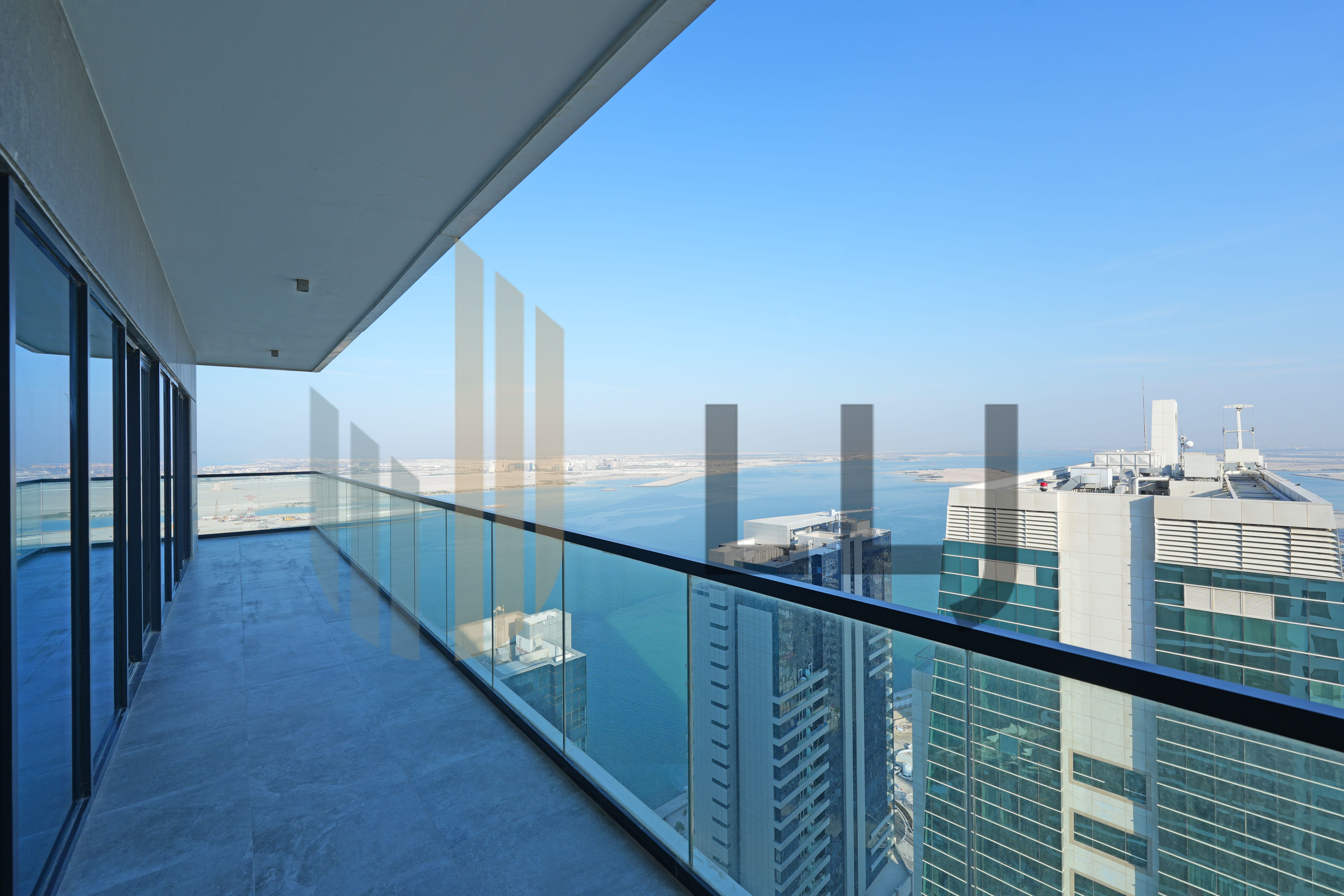 Signature Waterfront Penthouse | Full Sea View