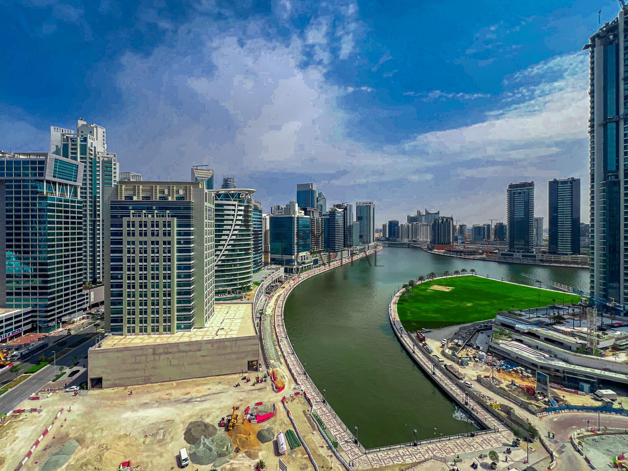 Furnished 1 Bedroom I Canal View