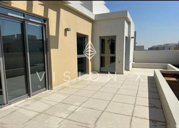 Spacious 3-Bedroom | Contemporary Finish | Ready