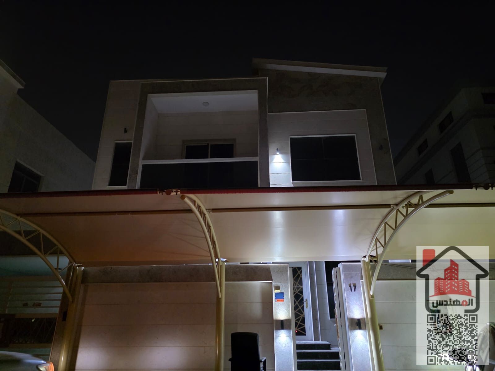 Villa for rent in Ajman, Al Yasmeen area 5 master bedrooms, hall, sitting room, kitchen, maid's room, and courtyard Price 100,000 4 installments