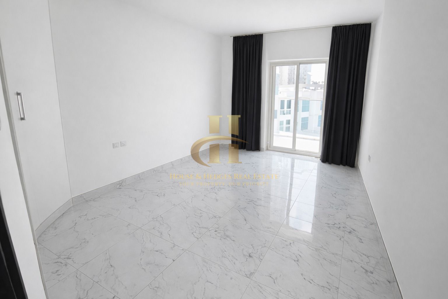 Spacious Size | Bright Unit | Ready to Move