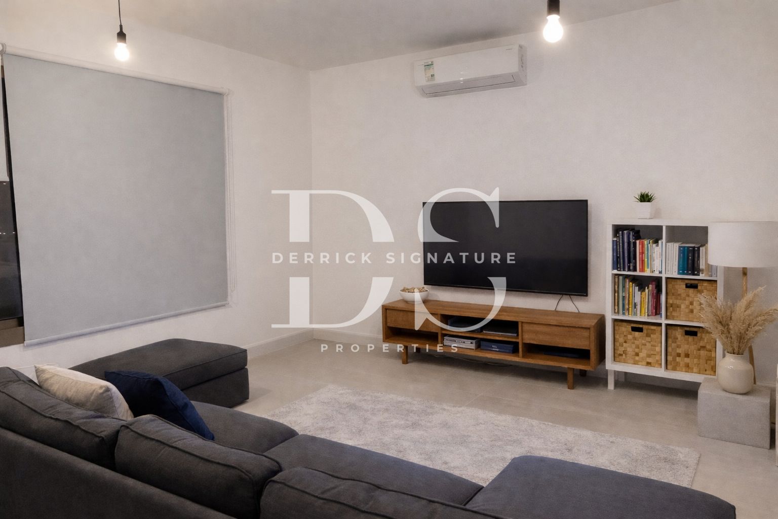 3BR Townhouse | Near Pool, Park | NOTICED SERVED