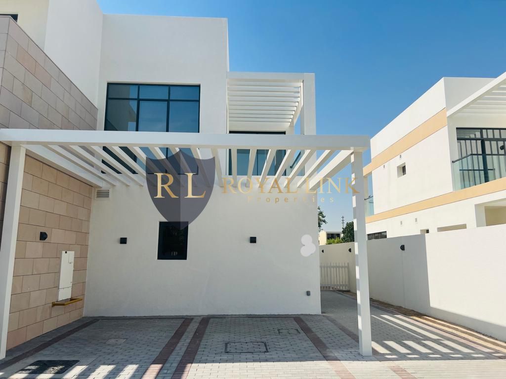 4BR Corner | Park Facing | Available 1st April