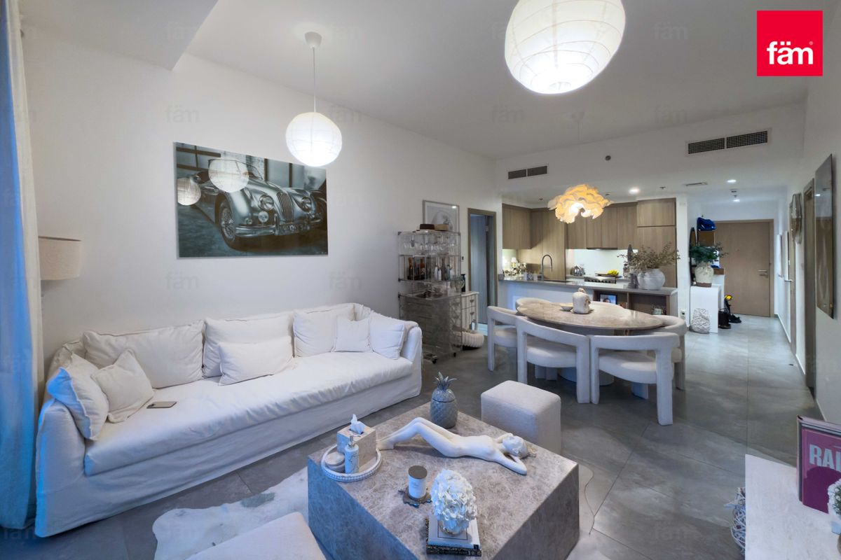 Stunning Unit | High Floor | Unfurnished