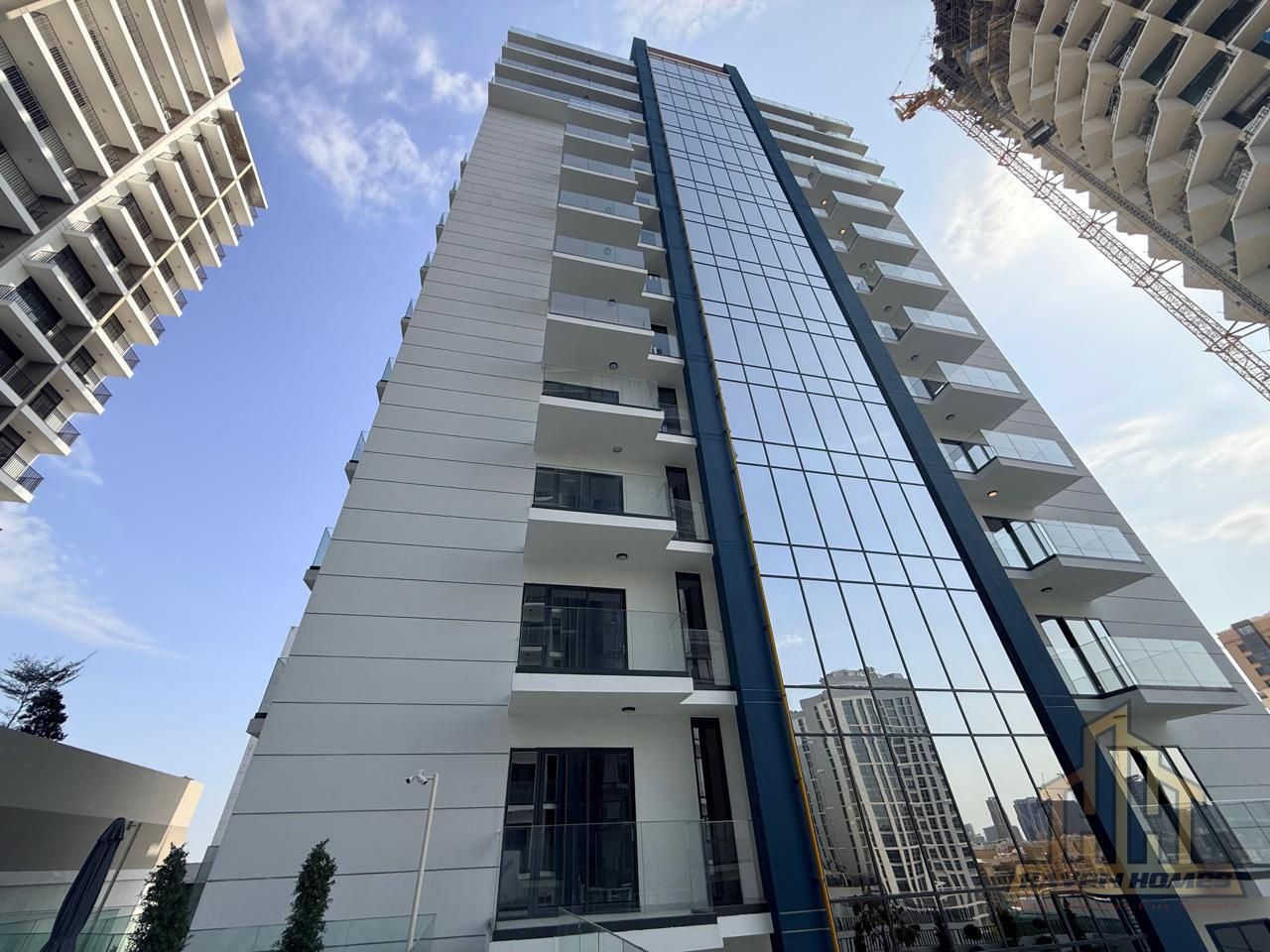 FIRST TENANT | KEYS IN HAND | NEXT TO MARRIOT JVC
