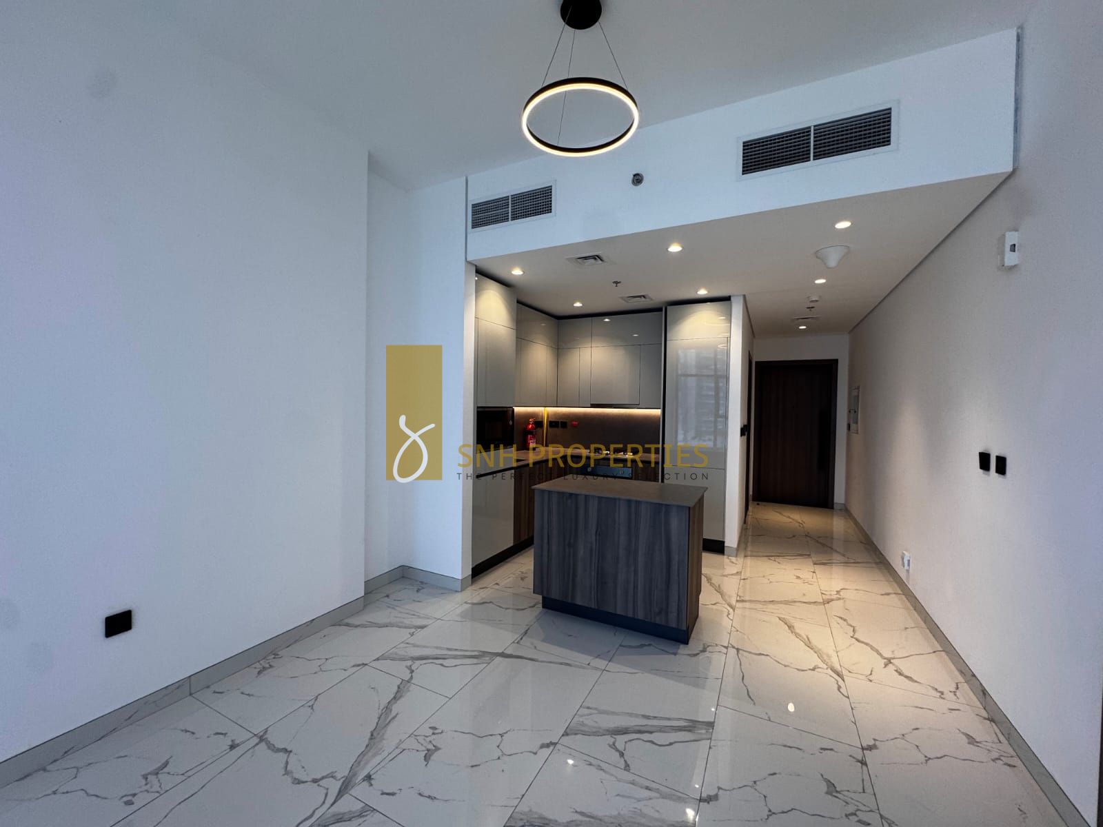 READY TO MOVE IN | BIG LAYOUT | COMMUNITY VIEW