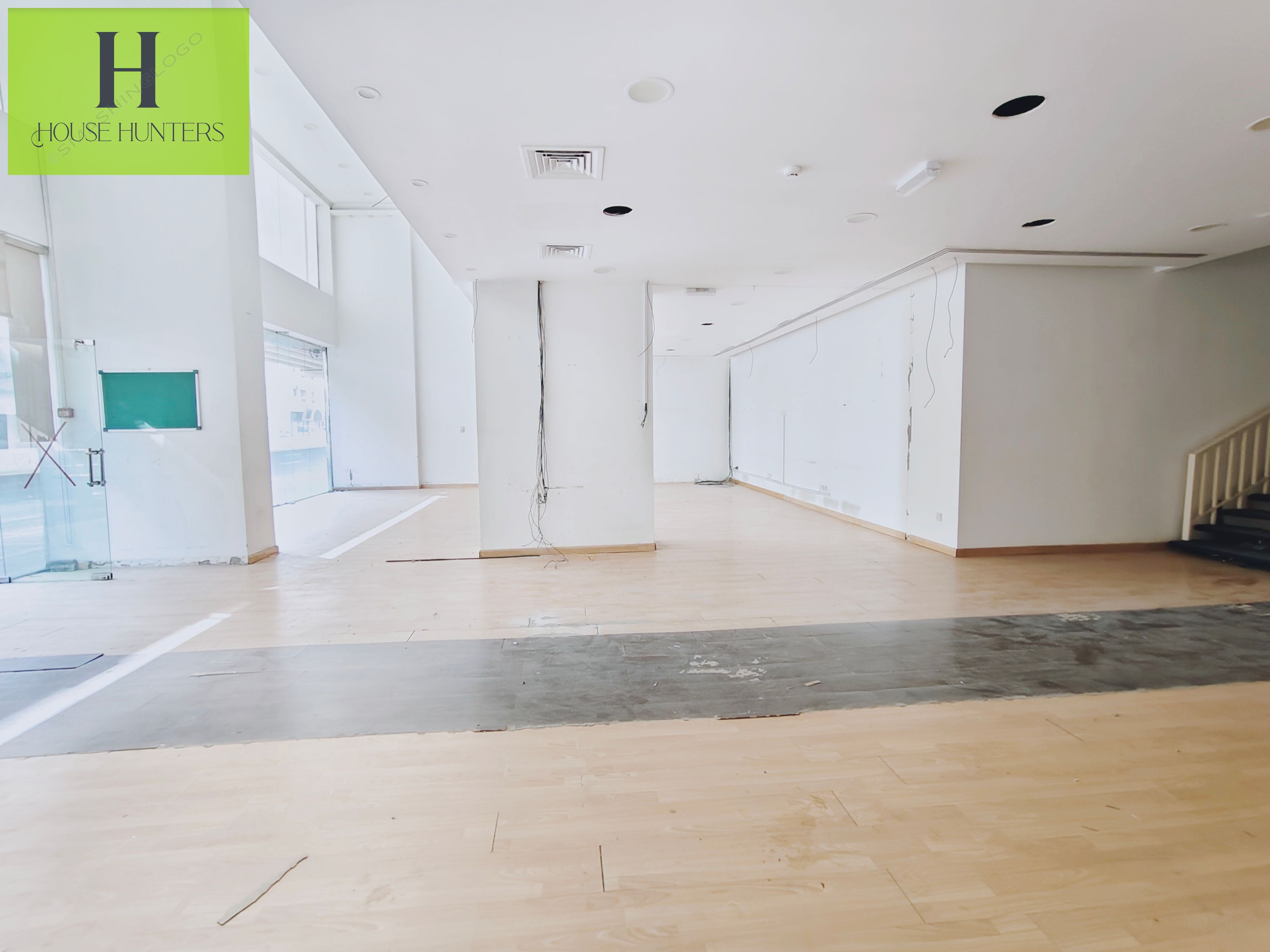 Spacious Huge Shop Prime Location In Bu Daniq