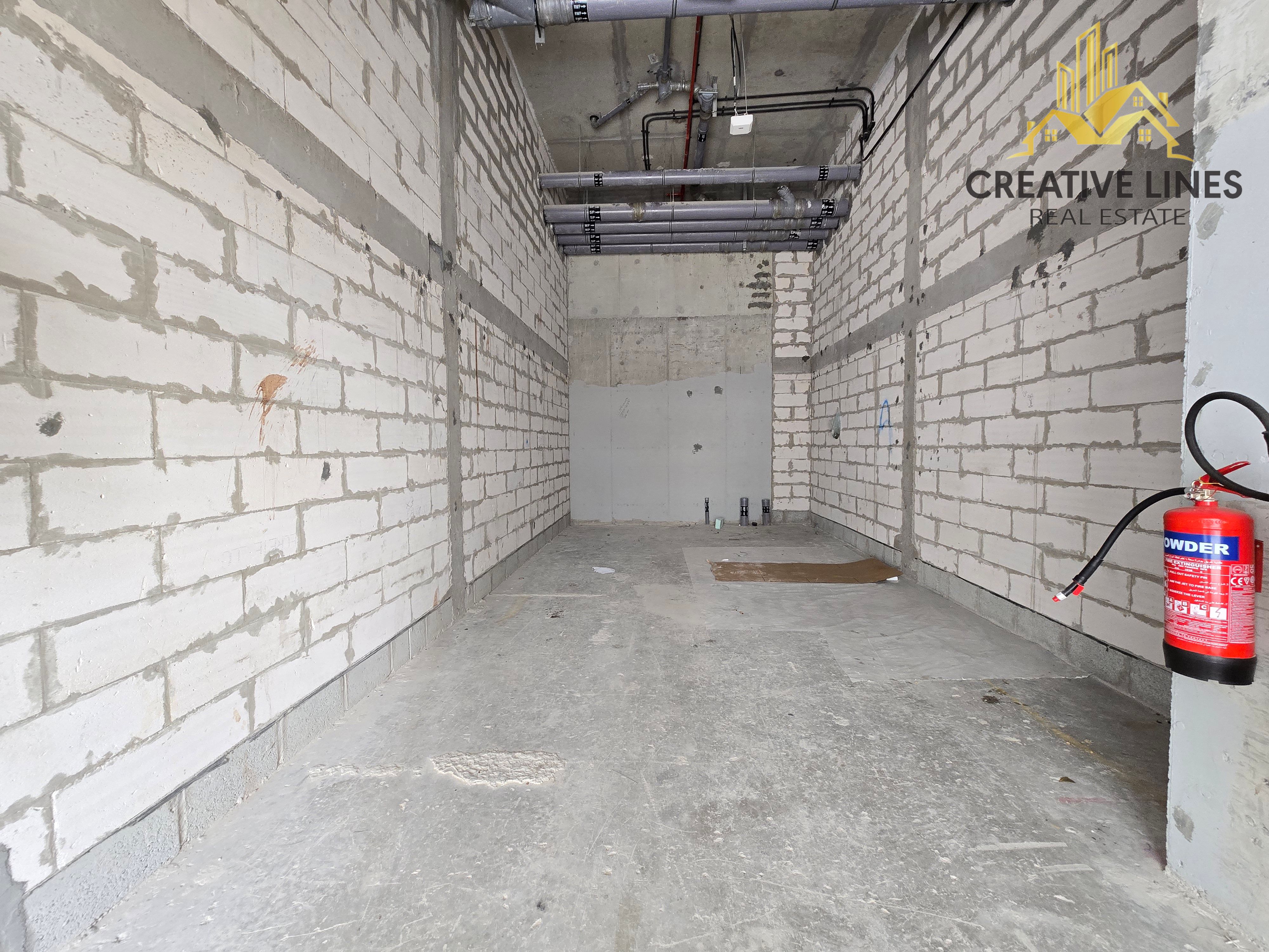 STREET FACING - CHILLER FREE - SHELL & CORE SHOP
