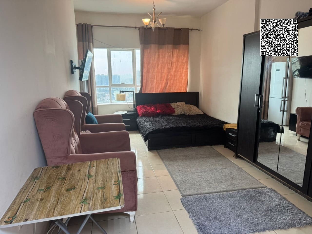 Studio with furniture in the Orient Towers