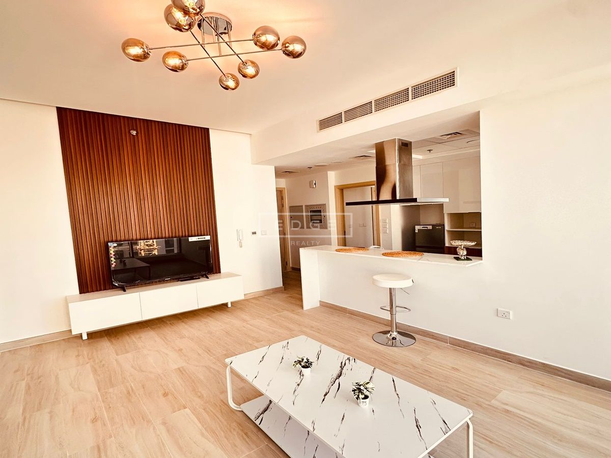 BEST LOCATION | FURNISHED | AVAILABLE NOW