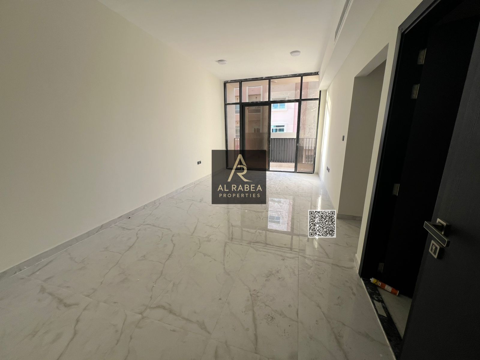 First occupant - Modern design - Master bedrooms