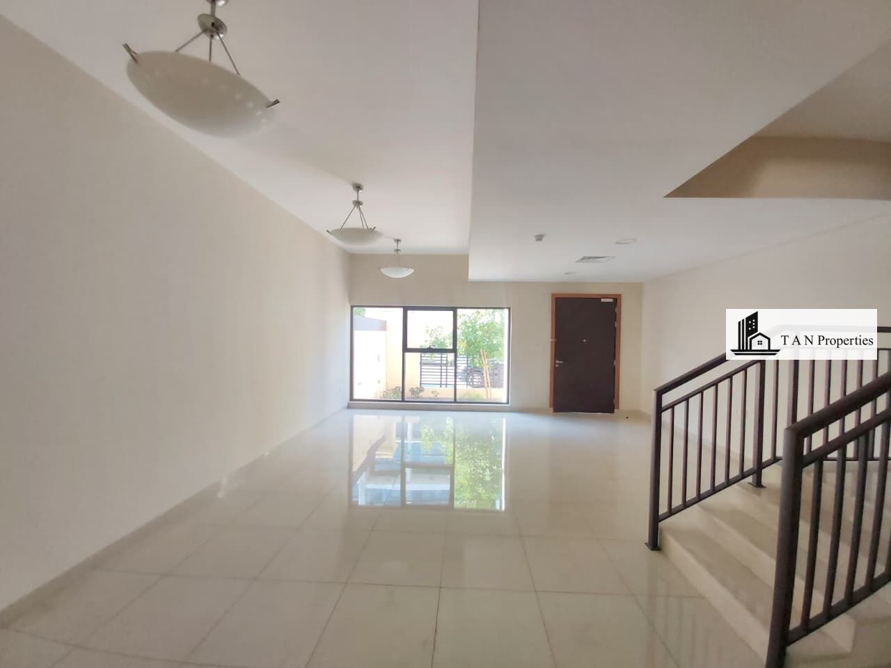 NEWLY CONSTUCTED | MODREN DESIGN | NEAR GARDEN