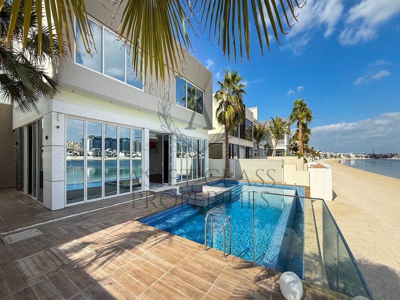 5BR Bespoke Villa | Skyline View | Vacant |