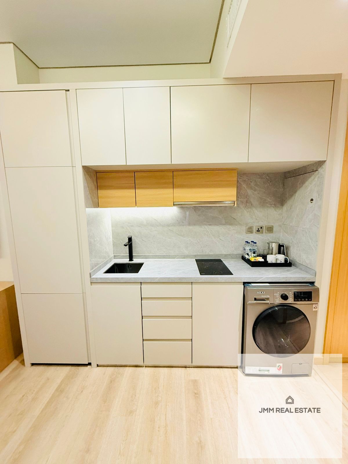 Ready to Move | Fully Furnished | Luxury Studio