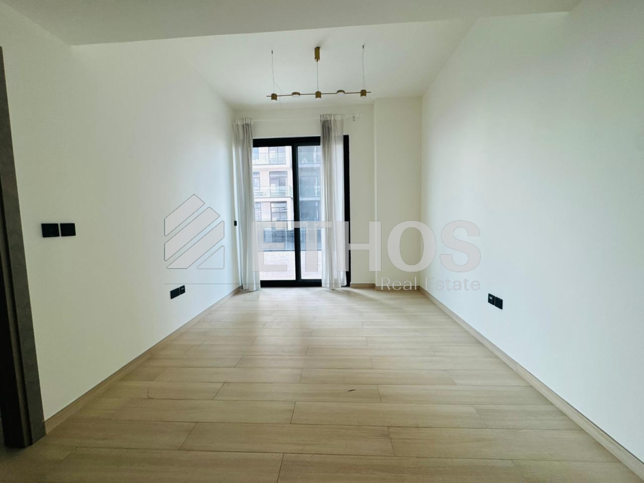 Spacious and Bright | Smart Home | Huge Terrace