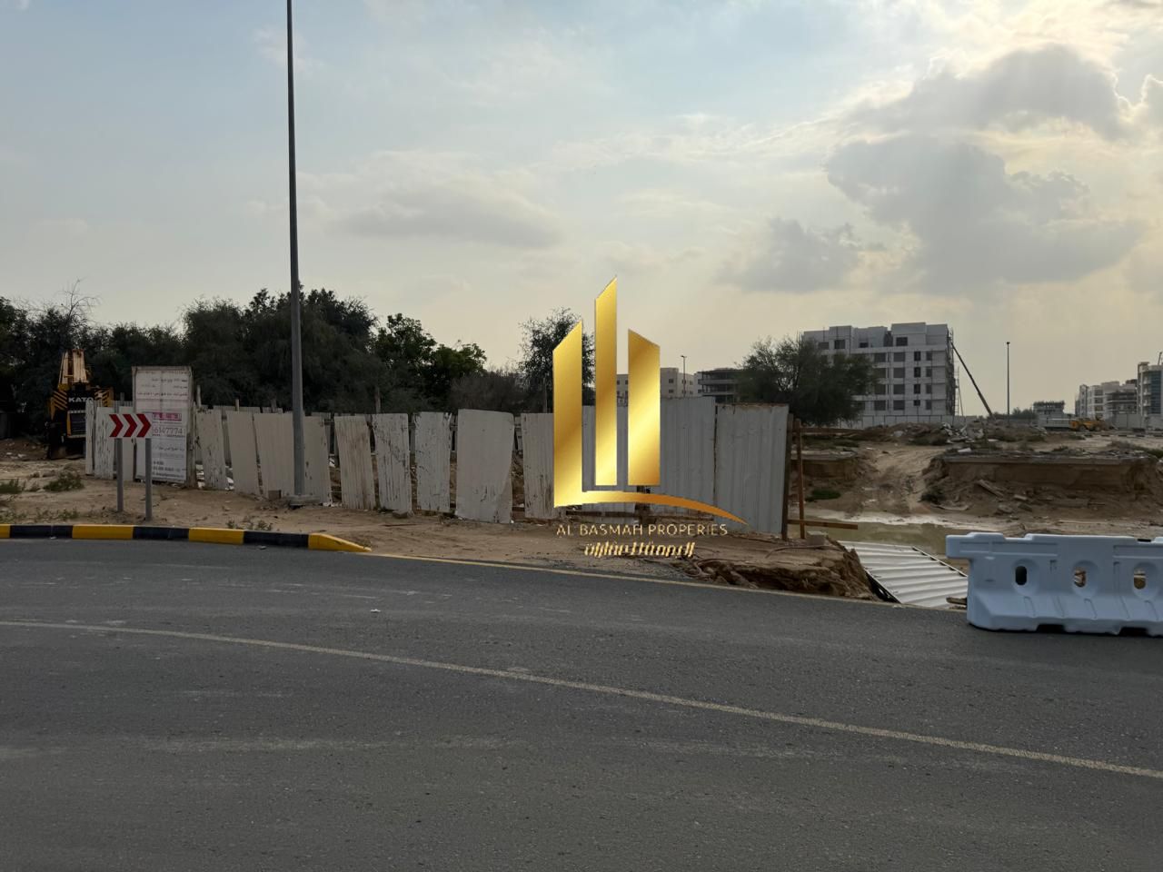 Corner plot of land for sale in Sharjah, Al Falah area, commercial, Muwailih, freehold ownership for Arab brothers.