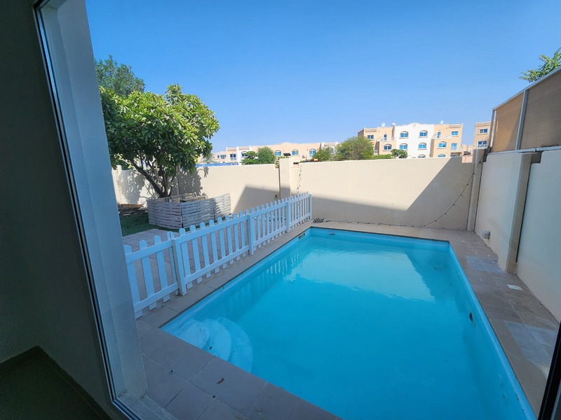 VACANT SPACIOUS 5BR VILLA SR READY TO MOVE