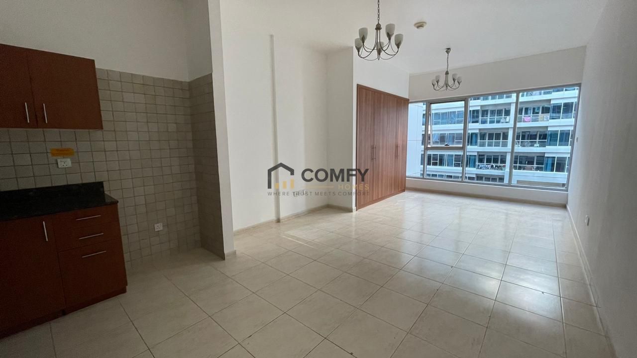Large Lavish Pool View Studio In Skycourts Tower For rent