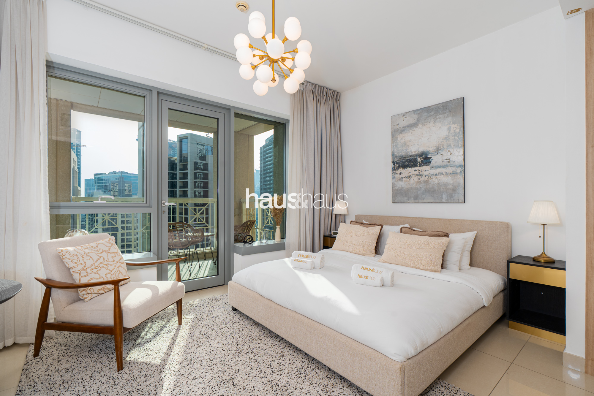 Contemporary | Bright | Lovely City Views