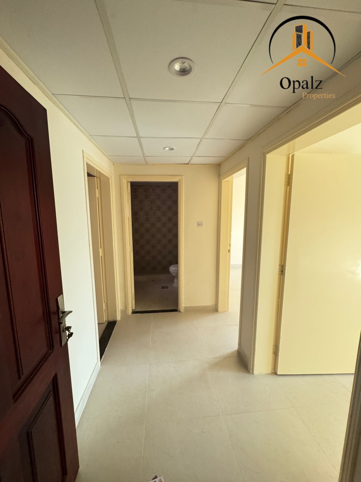 Newly upgraded 1BHK with Close Hall & Balcony in Just 43k with 6 Chqs, Prime Location