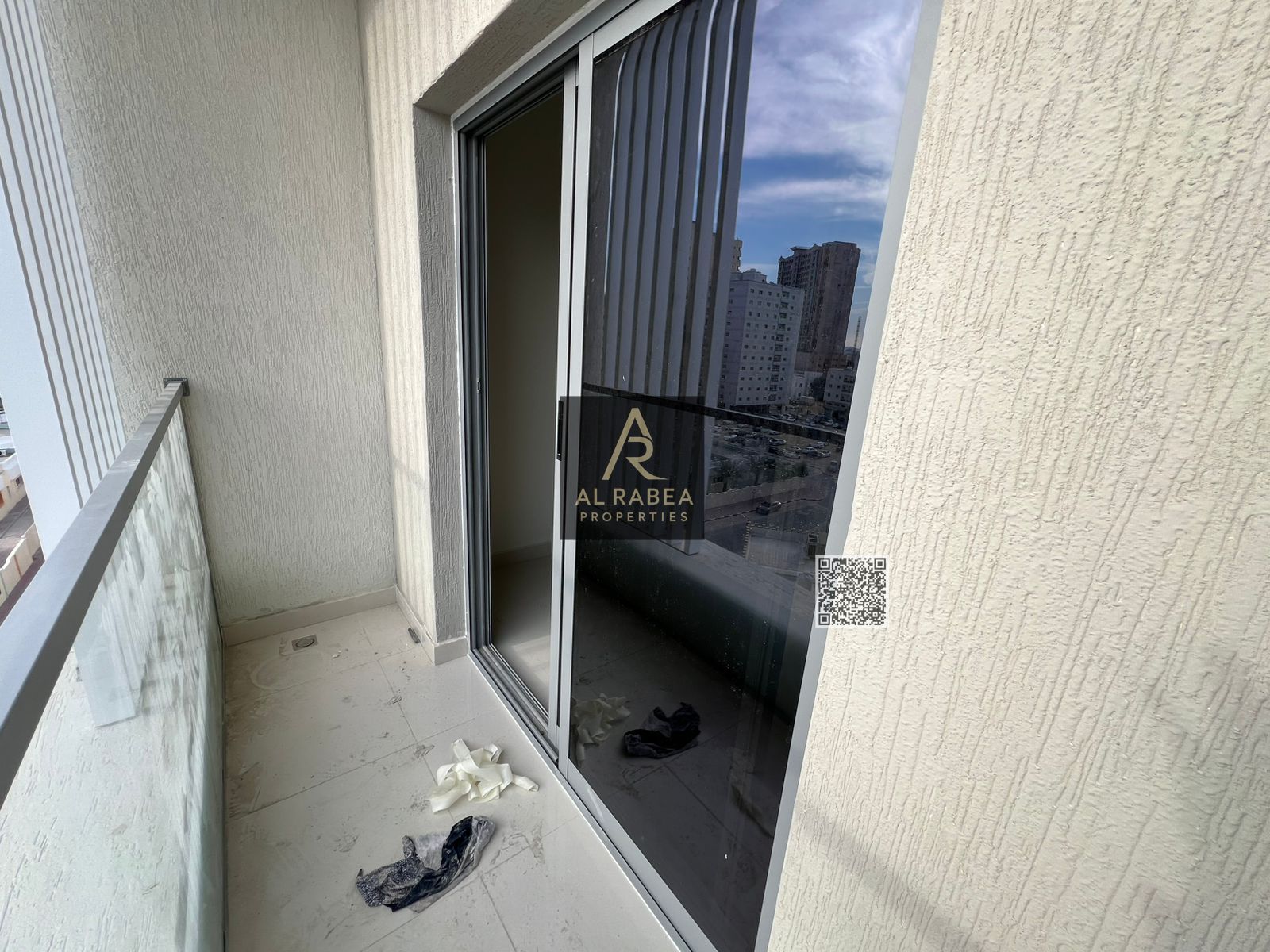 First occupant - Prime location - Balcony - Open