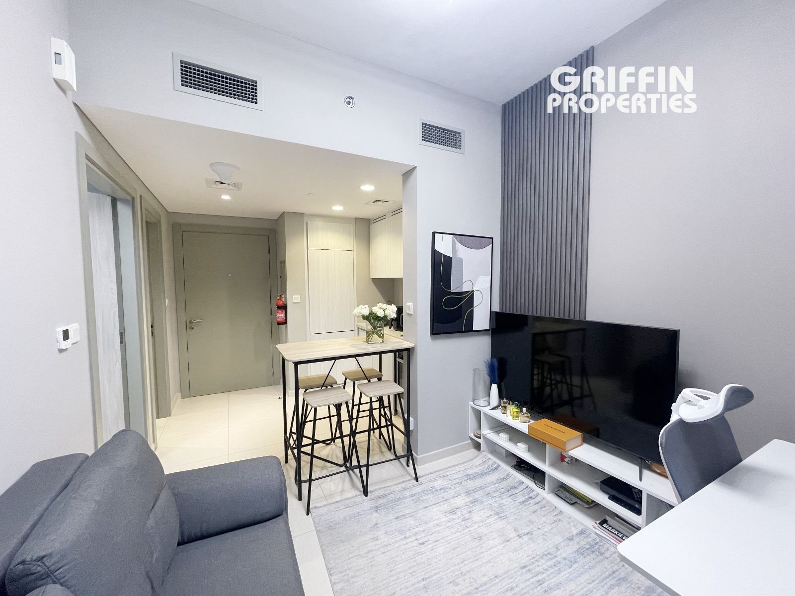 Spacious apartment | Pool View | Best Price