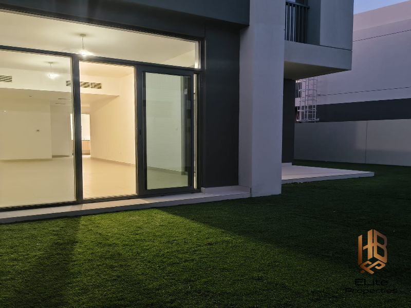 LUXURY VILLAS I MINUTES AWAY FROM PREMIUM AMENITIES I WATERFRONT COMMUNITY I ALL BEDS MASTER ROOM