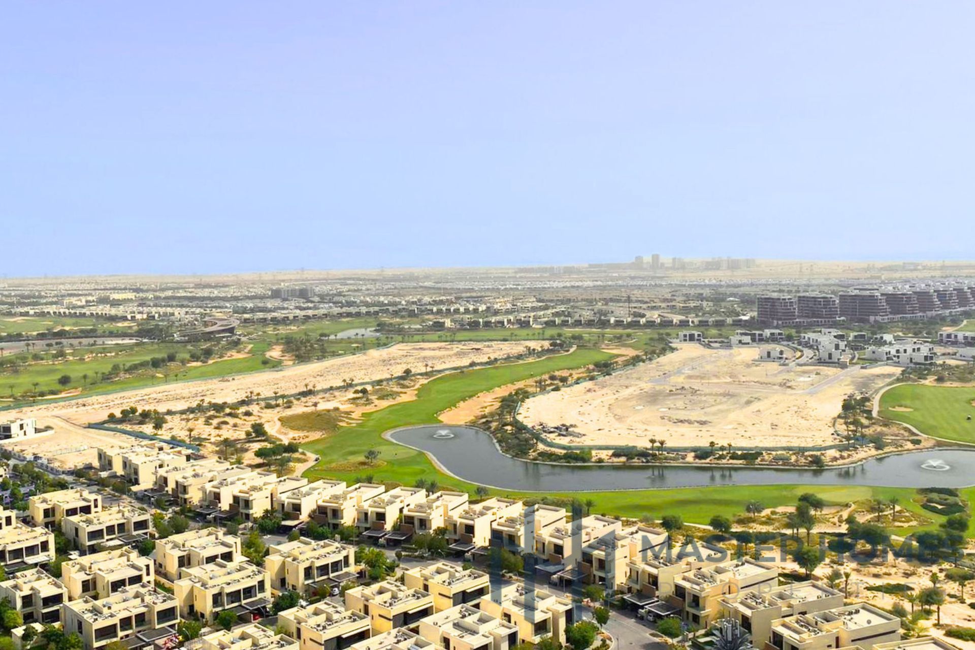 Golf View / High Floor / Prime Lcation