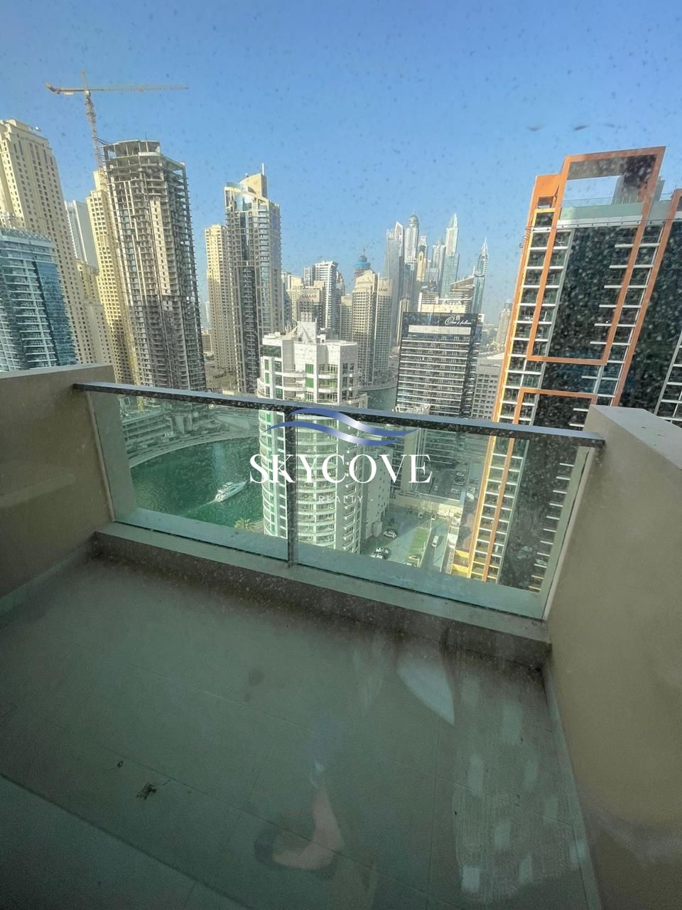 All Bills Inclusive 1 Bedroom at MID Floor
