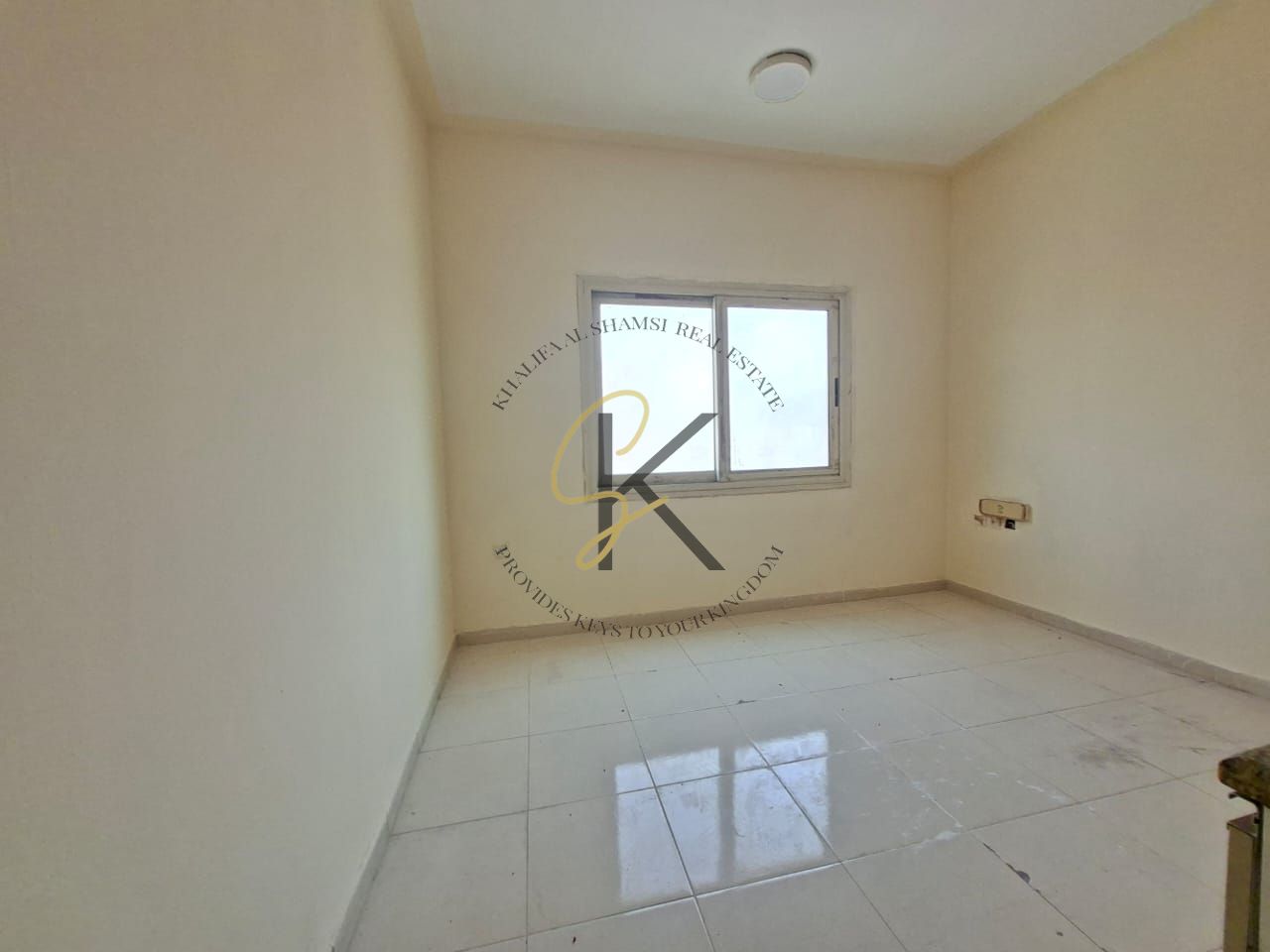 Ready To Move Studio\\For Family\\At Prime Location\\