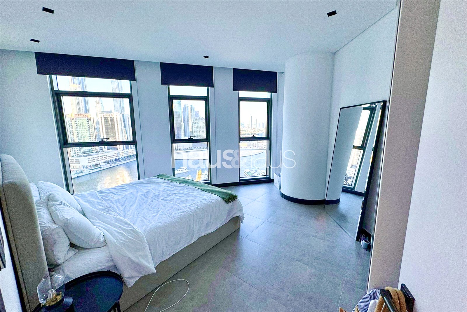 High Floor I Corner Unit I Canal view