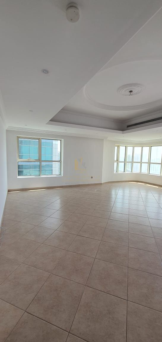 Stunning Apartment for Rent Front Row Tower with Full Lake View