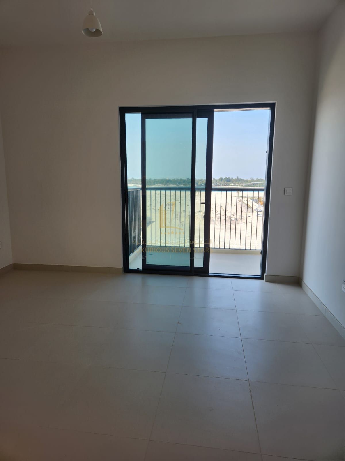 For sale, one-bedroom apartment in Shams Building