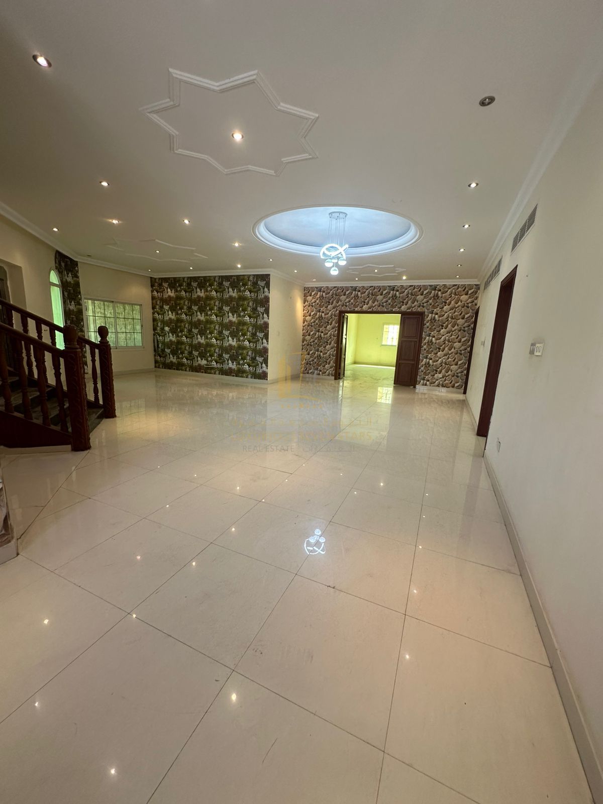 For sale,villa that looks like a palace in Al-Darari area