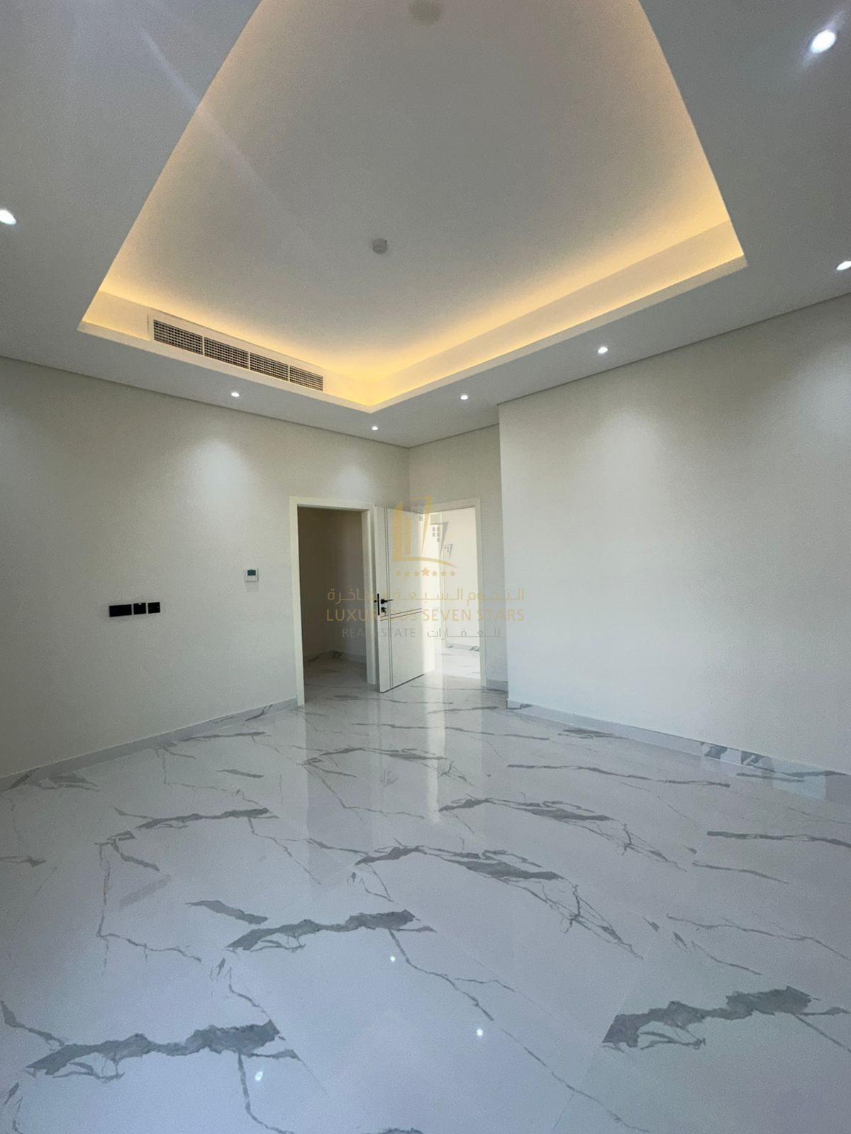 For Sale Luxury First-Row Villa in Al Hoshi Area, Sharjah