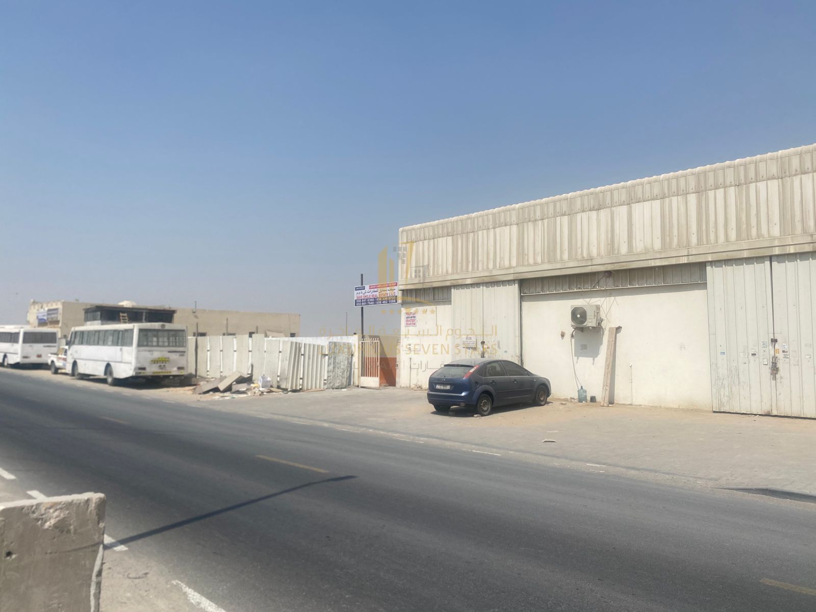 For sale 6 warehouses, 20 worker accommodation rooms, and two commercial premises
