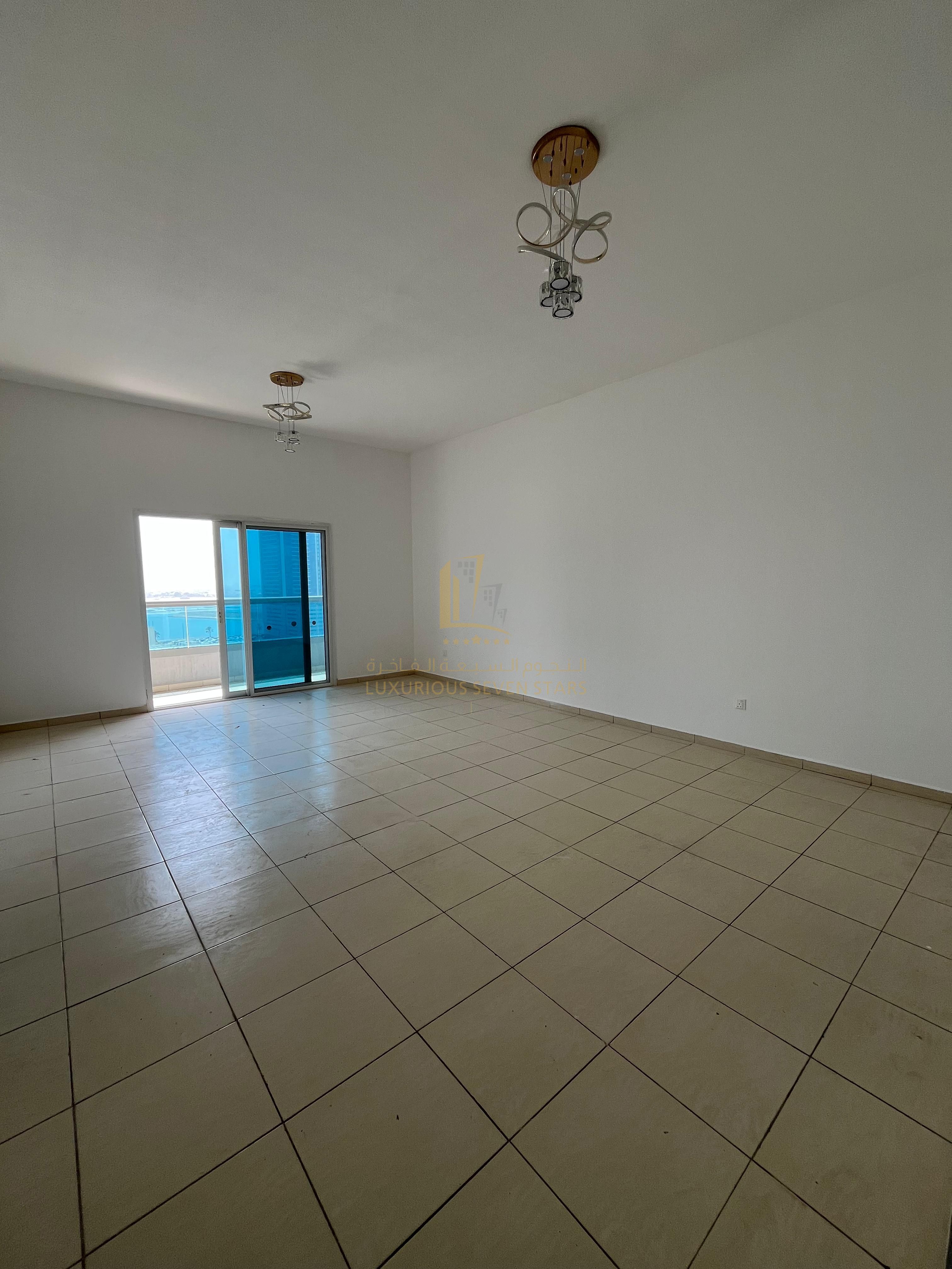 For Sale Luxury Apartment with Stunning Sea View in Al Nakheel 1 Tower