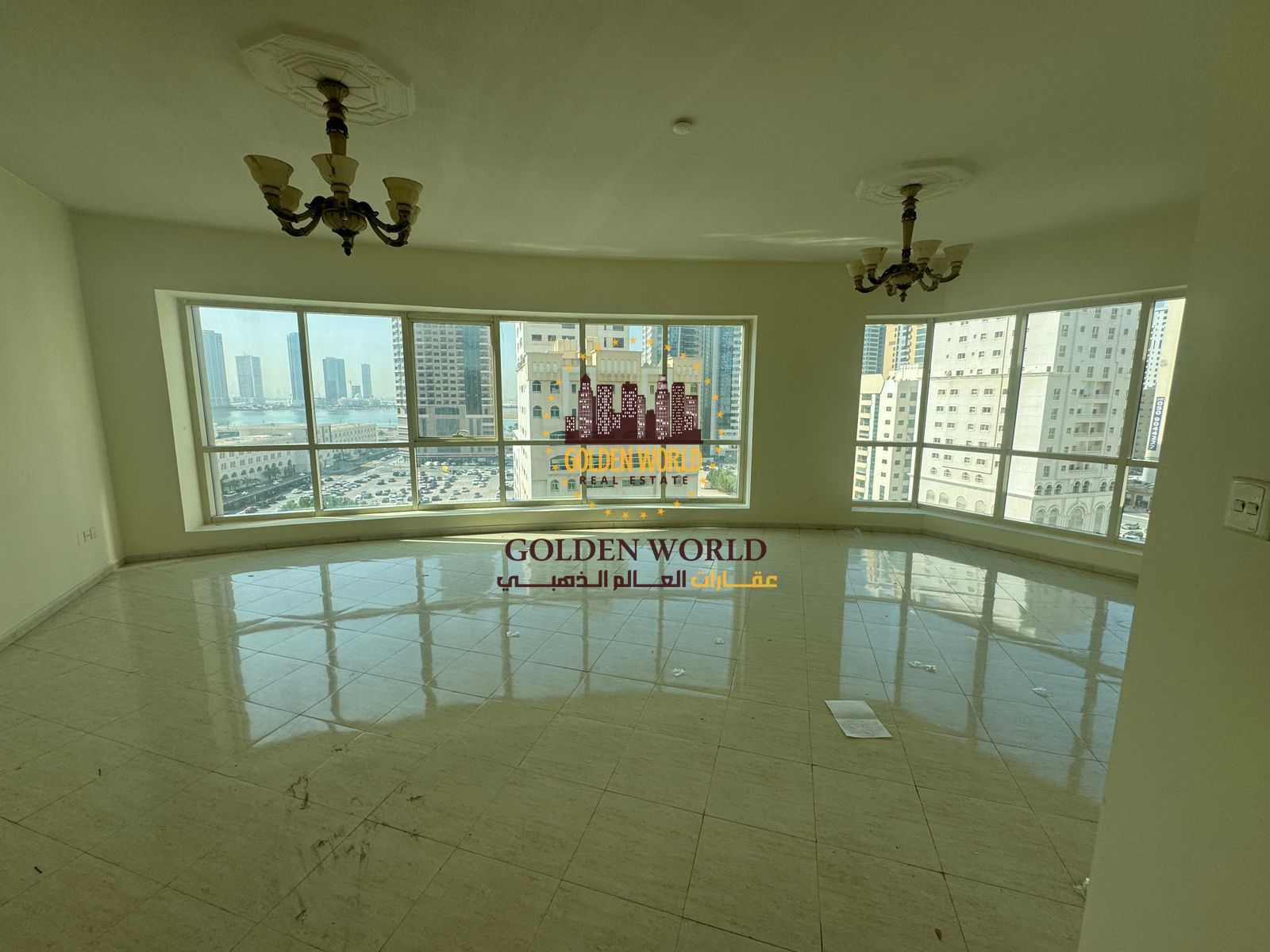 2 Bedroom Apartment in Al Majaz 3 – Panoramic Sea View – Free AC