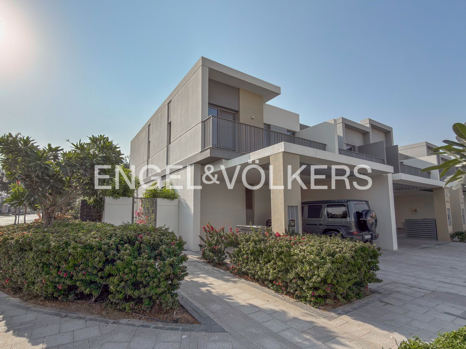 Corner Plot | Fully Furnished | Landscaped Garden