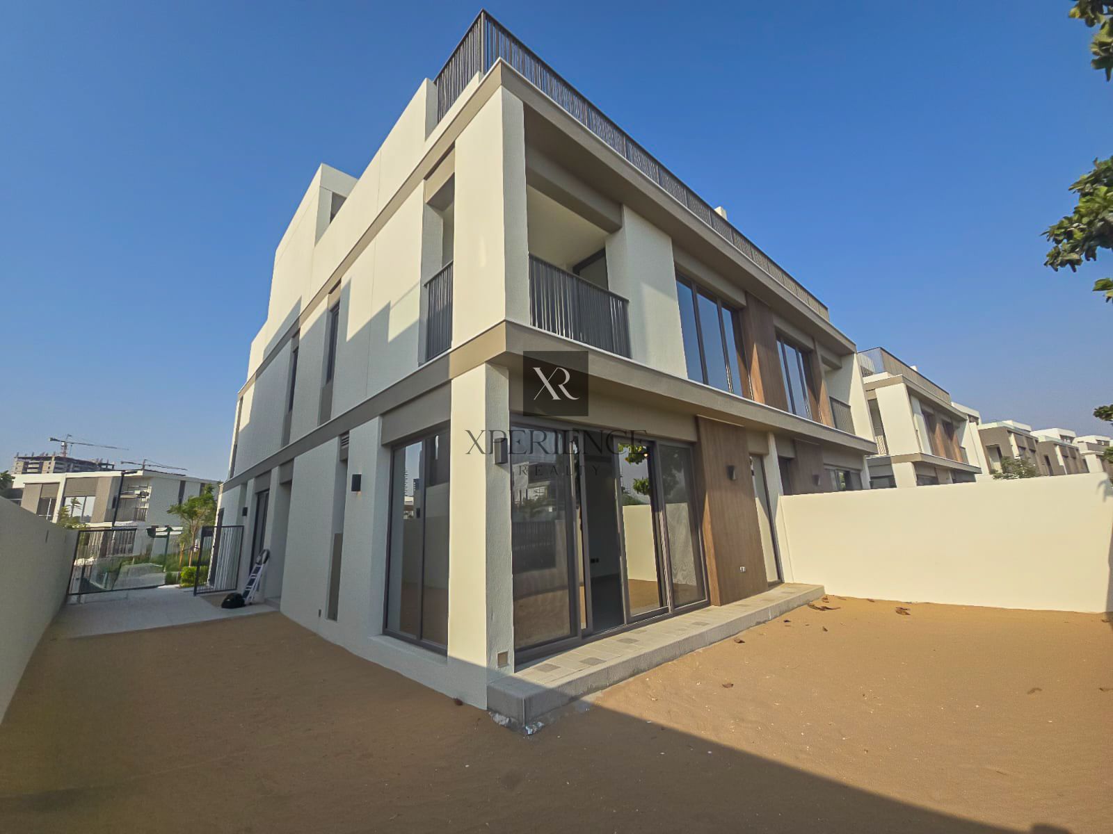 GENUINE LISTING | LARGE LAYOUT | PRIME LOCATION