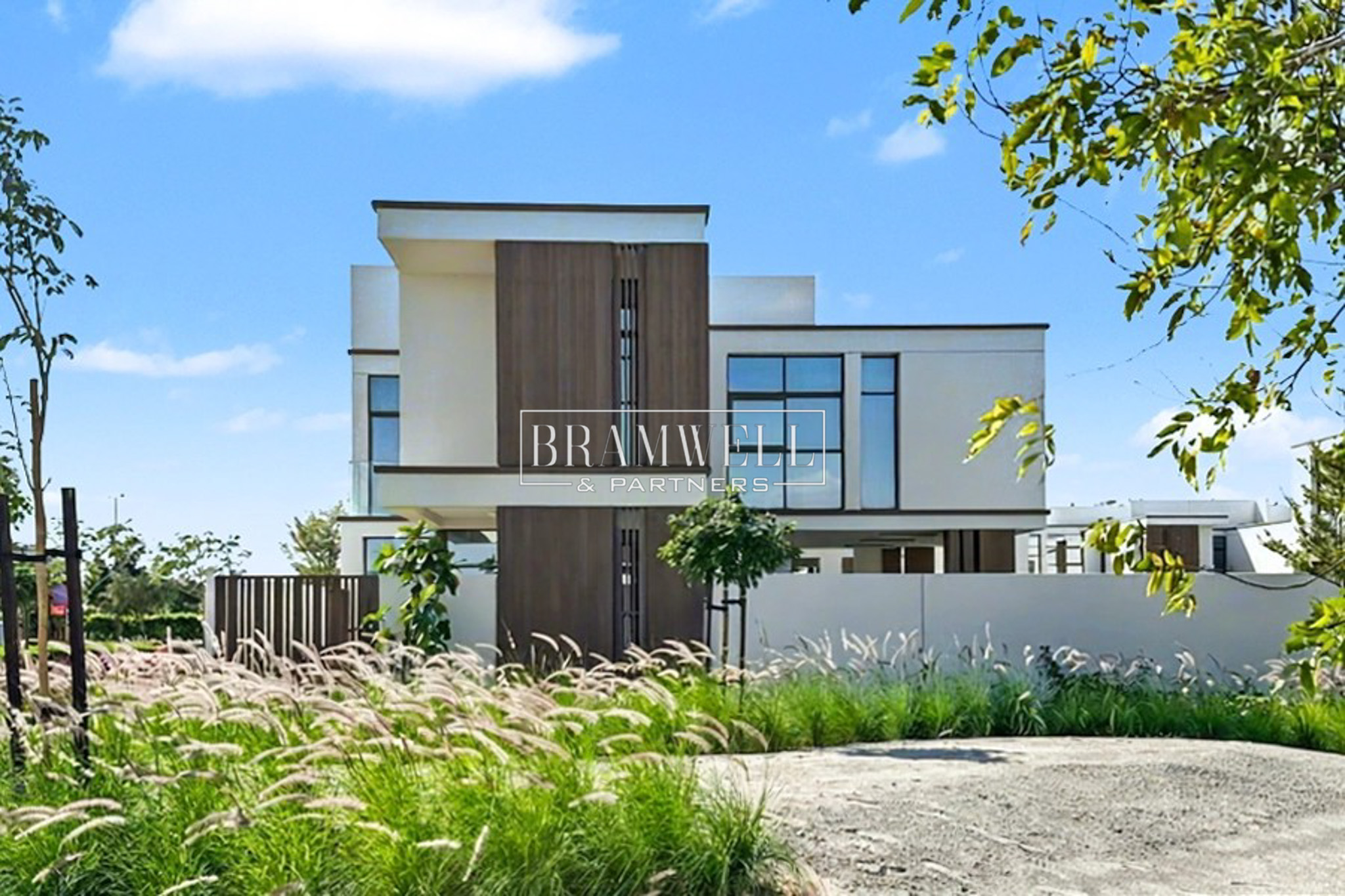 Luxurious | Exclusive Living | Vacant Soon